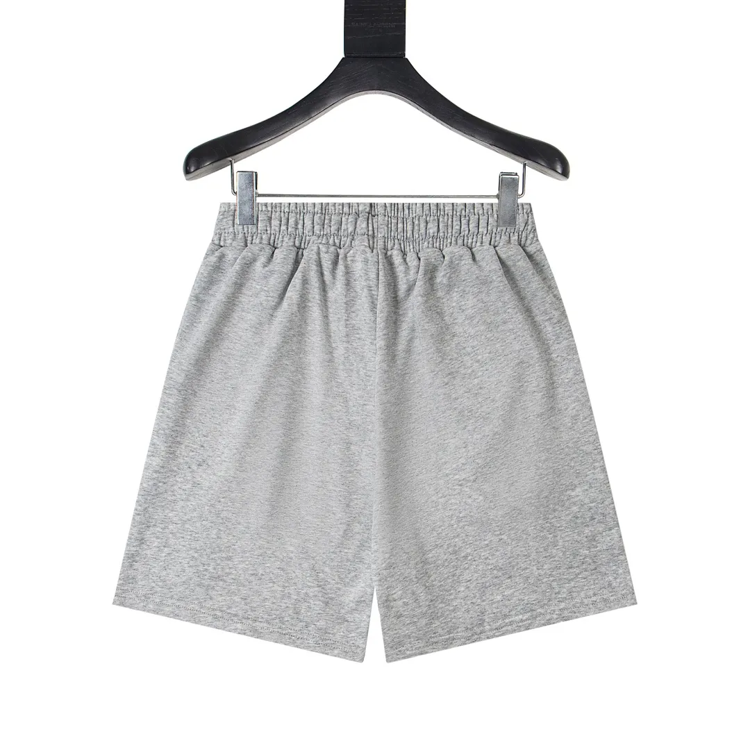 P140 Model No. 836 Ralph Lauren/Ralph Lauren Basic pony embroidered logo shorts for men and women. Pure cotton fabric. Easier to wear, more comfortable and less bulky than ordinary fabrics. Customized thread weaving and dyeing. Classic pony embroidery logo. Collar cross-threading details. Three-needle and five-thread workmanship throughout the body. Complete accessories. How to wear any trendy style. Easy to control. Match at will. Full of design, simple and must-have style! Color: Black White Navy Gray Size: S-XL